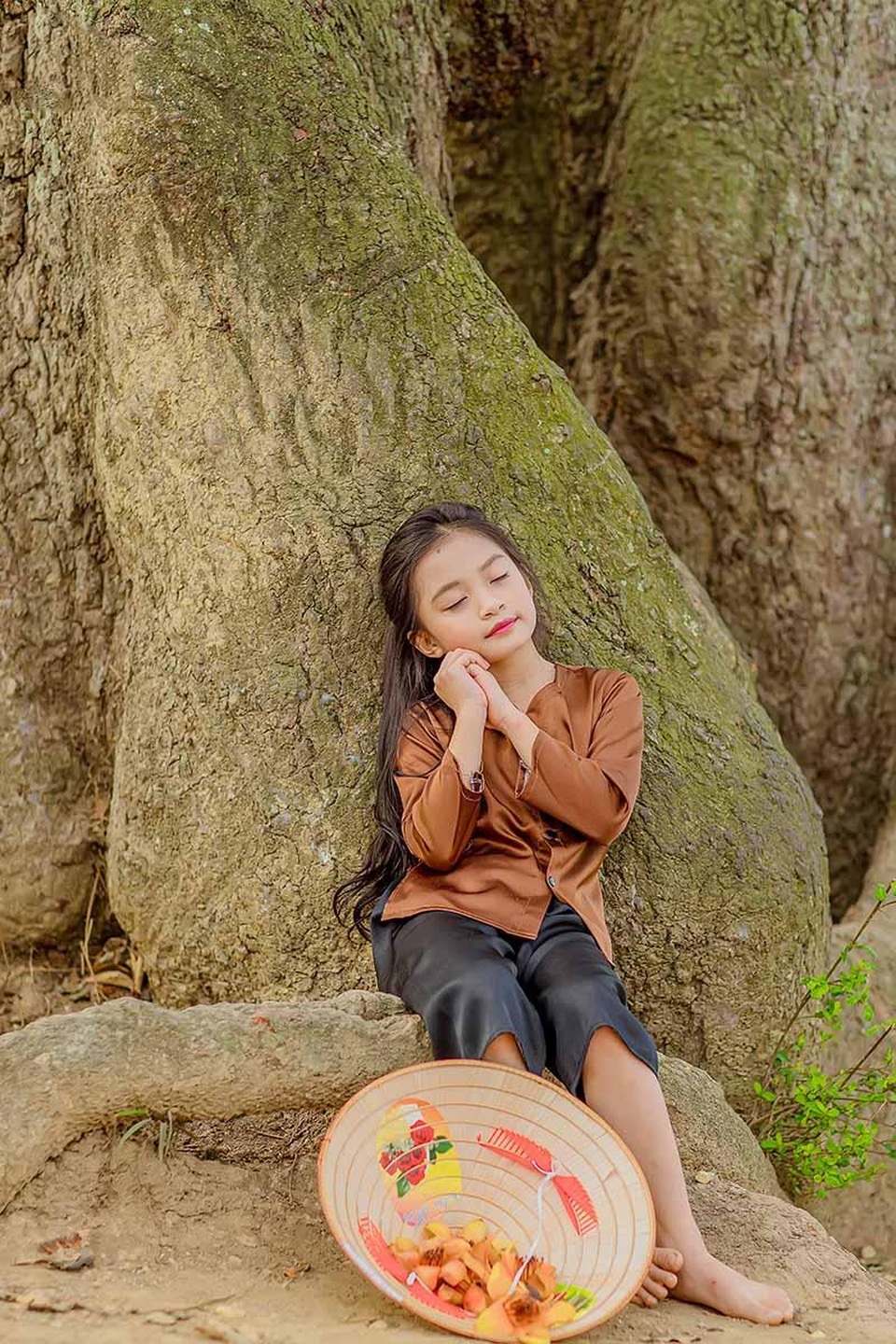 Ngắm nét xinh xắn trong veo của em bé thôn quê - 3 Ngắm nét xinh xắn trong veo của em bé thôn quê - 3