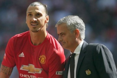 Ibrahimovic “ngoảnh mặt với thế giới” để chọn MU vì ai?
