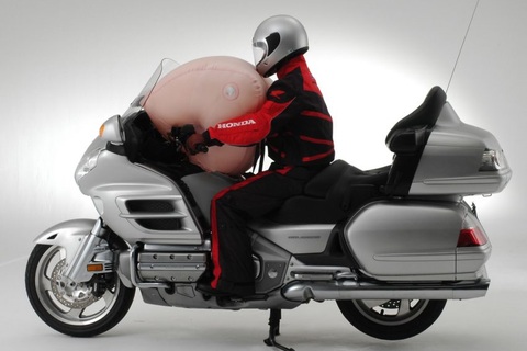 "Cơn bão" Takata bắt đầu lan sang thế giới hai bánh