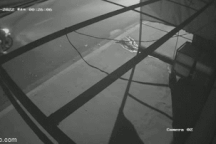 Rượt chém nhau bị thương, rớt cả nạn nhân xuống đường khi đi cấp cứu