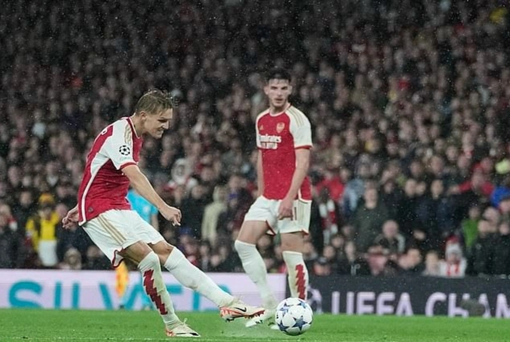 Arsenal thắng đậm PSV 4-0 ở trận ra quân Champions League - 4