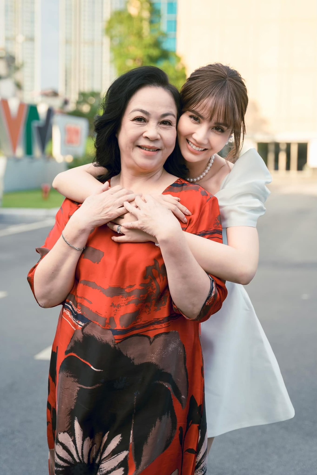 Không muốn con ở nhà thuê, Huyền Lizzie nỗ lực mỗi ngày tự mua nhà, xe - 1