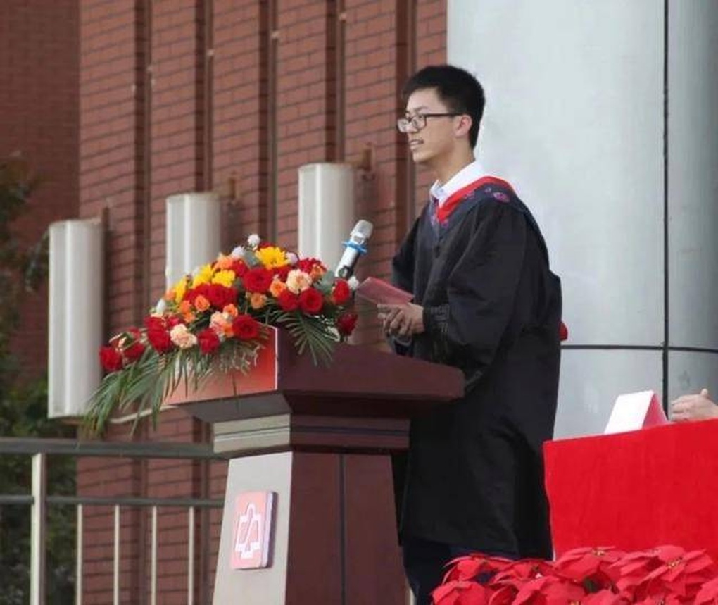 Trung Quốc: Trở thành thủ khoa nhờ đọc sách trong trường đại học từ nhỏ - 2 Trung Quốc: Trở thành thủ khoa nhờ đọc sách trong trường đại học từ nhỏ - 2