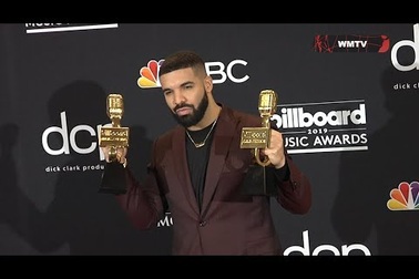 Drake giành 12 giải tại Billboard Music Awards