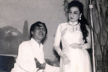 Cô đào trong lò gạch