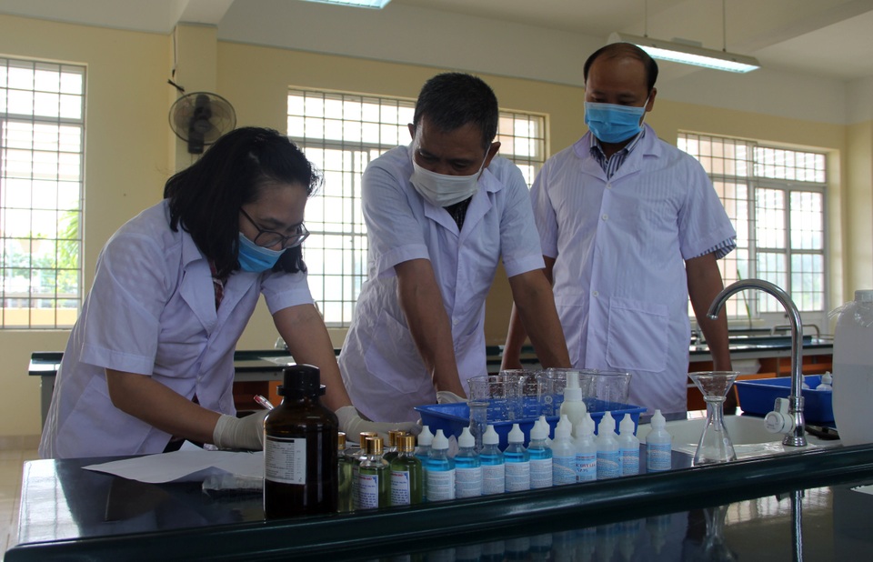 Phú Yên: Nhiều công tác chuẩn bị để đón học sinh đi học vào ngày 17/2 - 4 Phú Yên: Nhiều công tác chuẩn bị để đón học sinh đi học vào ngày 17/2 - 4
