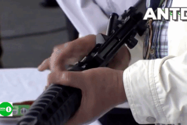 Trung Quốc bị nghi tặng súng kém chất lượng cho Philippines