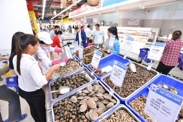 “Quay trúng thưởng 100%” mừng Vinmart tròn 1 tuổi