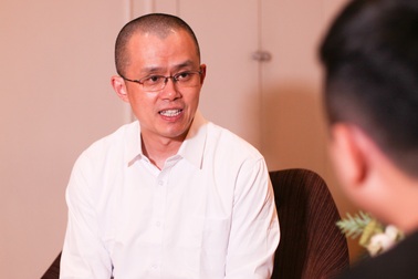 Tỷ phú tiền số giàu nhất thế giới Changpeng Zhao bất ngờ đến Việt Nam