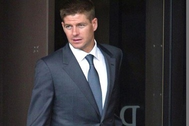 Steven Gerrard hầu tòa