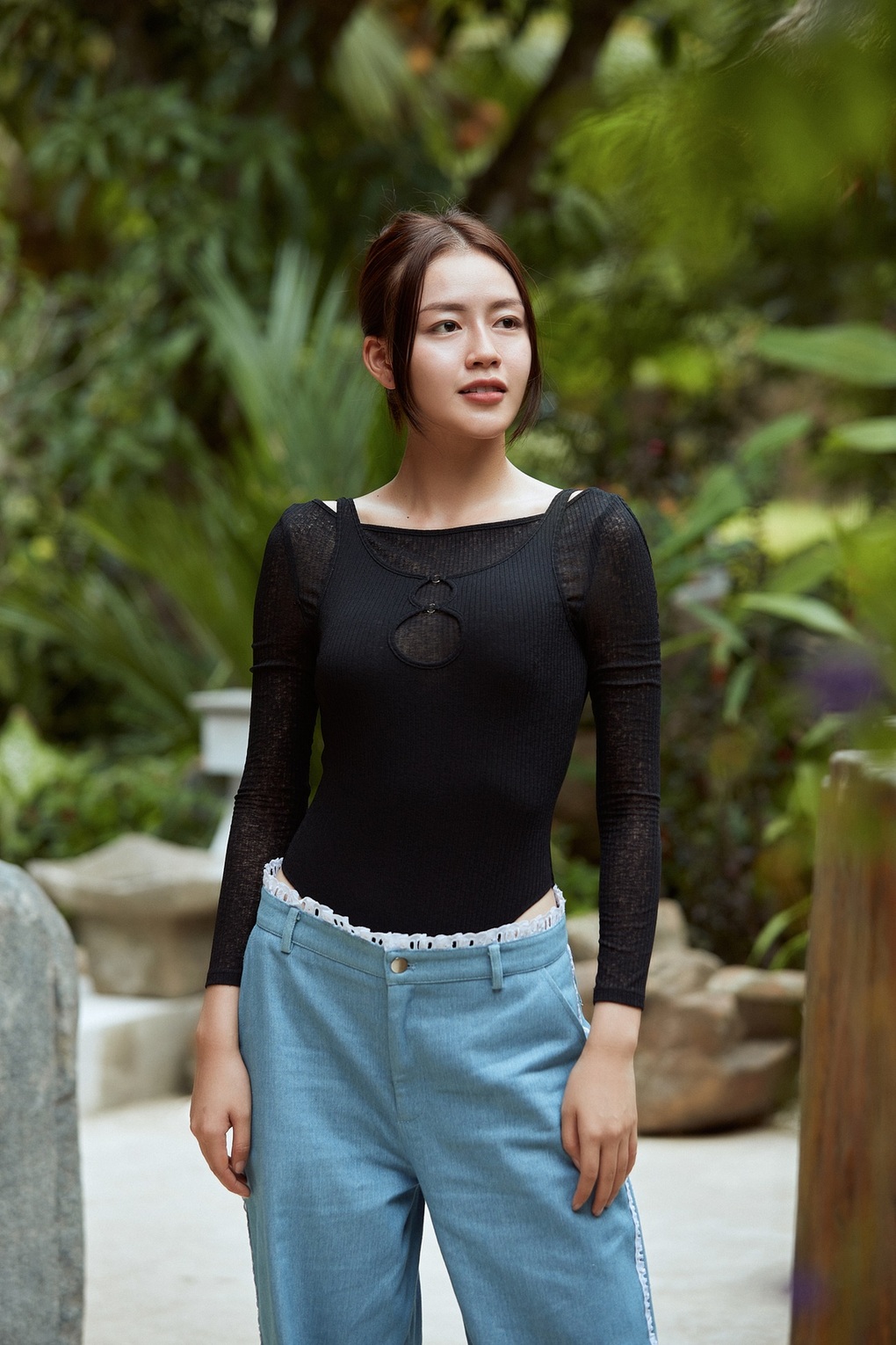 Lan Khuê diện váy hở lưng, chuẩn bị tái xuất sàn diễn - 7 Lan Khuê diện váy hở lưng, chuẩn bị tái xuất sàn diễn - 7