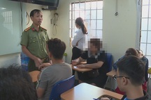 Phát hiện trung tâm tổ chức thi ngoại ngữ “chui” cho hàng loạt học viên
