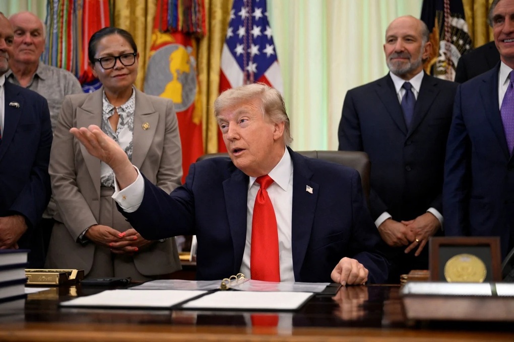 Tổng thống Trump: Mỹ và Iran ký thỏa thuận hôm nay, Hormuz sẽ mở cho tất cả - 1