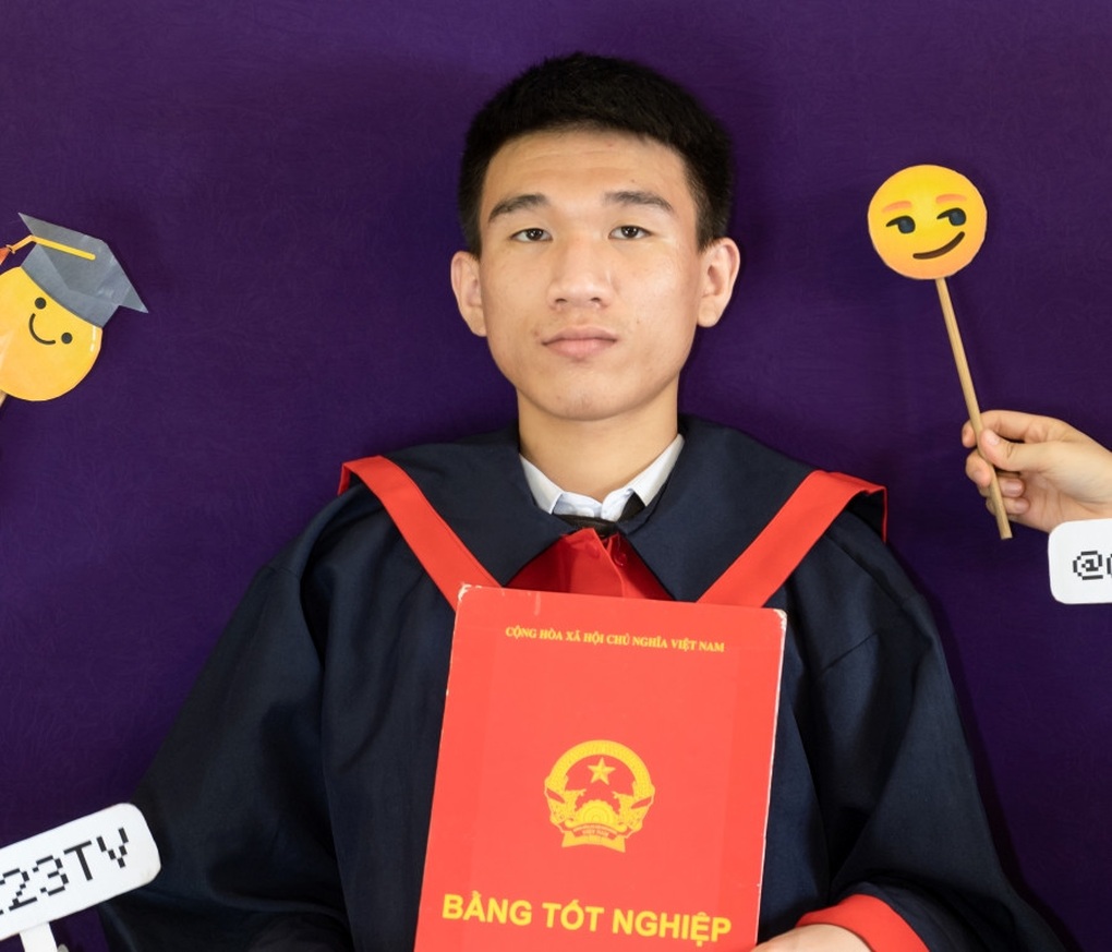 Thủ khoa khối A00 ở Hưng Yên: Mỗi tháng dành 1 ngày chơi điện tử thỏa thích - 1 Thủ khoa khối A00 ở Hưng Yên: Mỗi tháng dành 1 ngày chơi điện tử thỏa thích - 1