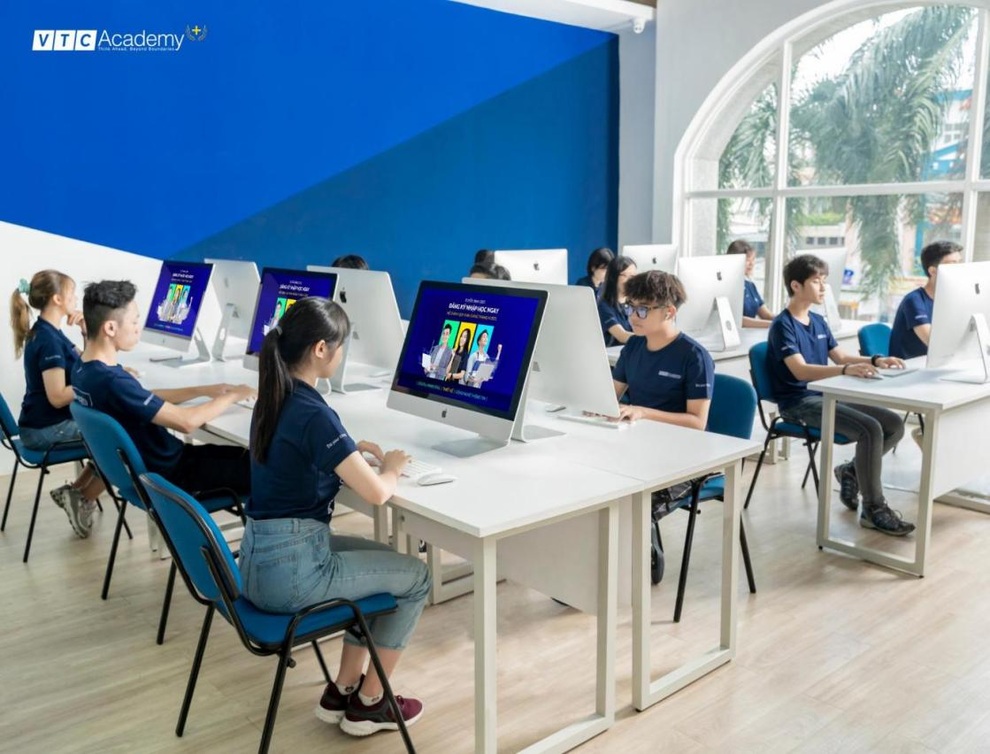 Đào tạo nhân lực chất lượng cao trong bối cảnh cuộc cách mạng công nghiệp 4.0 - 4 Đào tạo nhân lực chất lượng cao trong bối cảnh cuộc cách mạng công nghiệp 4.0 - 4