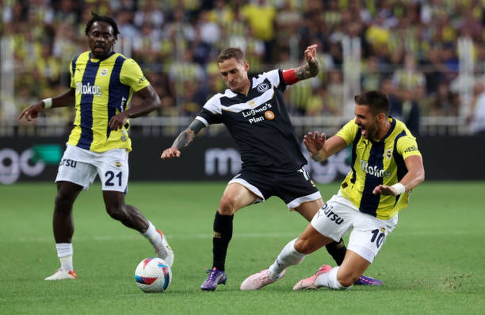 HLV Mourinho quyết tâm giành vé dự Champions League cùng Fenerbahce - 1 HLV Mourinho quyết tâm giành vé dự Champions League cùng Fenerbahce - 1