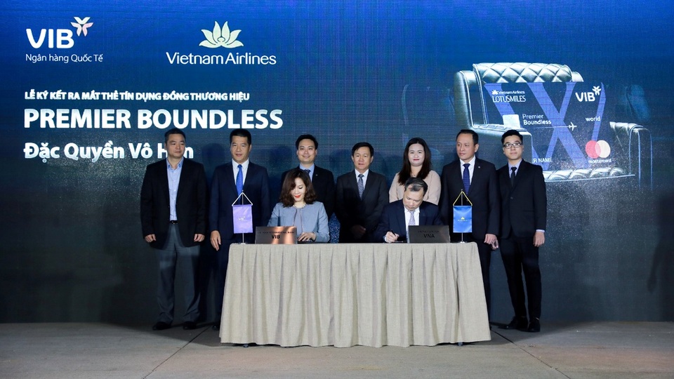 VIB và Vietnam Airlines hợp tác ra mắt dòng thẻ bay đặc quyền Premier Boundless - 1 VIB và Vietnam Airlines hợp tác ra mắt dòng thẻ bay đặc quyền Premier Boundless - 1