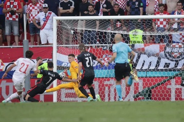Thắng nghẹt thở Croatia sau 120 phút, Tây Ban Nha tiến vào tứ kết Euro 2020