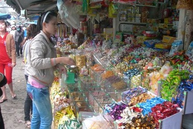 Phạt hơn 400 trường hợp vi phạm kinh doanh hàng hóa