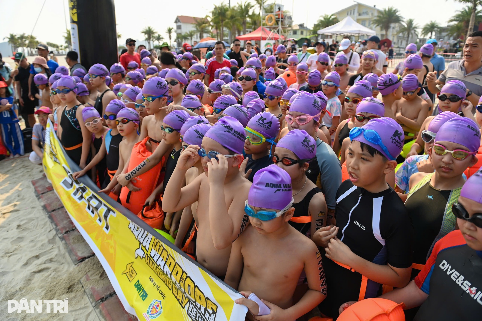 Những khoảnh khắc ấn tượng của VĐV nhí tại Aqua Warriors Halong Bay 2025 - 1 Những khoảnh khắc ấn tượng của VĐV nhí tại Aqua Warriors Halong Bay 2025 - 1