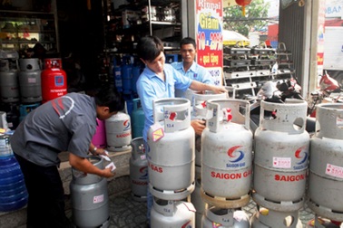 Từ 1/4, giá gas tăng gần 10.000 đồng/bình