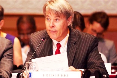 Xin cấp phép đầu tư, 6 tháng mới được Bộ trả lời "không có thẩm quyền" (!?)