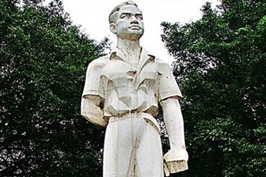 Bản anh hùng ca Lý Tự Trọng