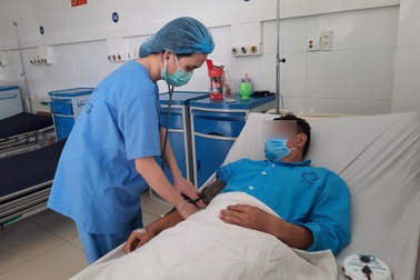 8 giờ phẫu thuật cứu sống bệnh nhân bị sốc tim, phù phổi cấp