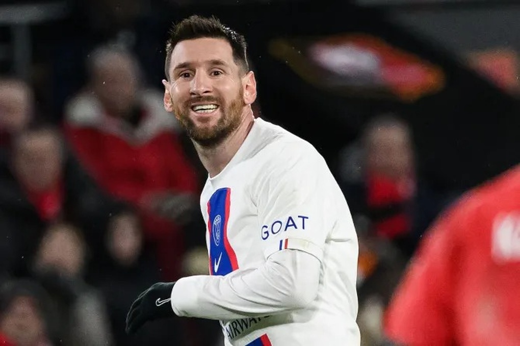 Cổ động viên chi hơn 62 tỷ đồng mua vé xem Ronaldo đối đầu Messi - 2 Cổ động viên chi hơn 62 tỷ đồng mua vé xem Ronaldo đối đầu Messi - 2