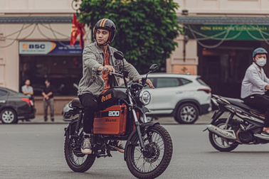 Sống đầy trải nghiệm không lo xăng tăng giá