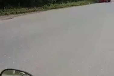 Xe tang bốc cháy dữu dội khi đang chở tro cốt vừa được hỏa thiêu