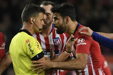 Xúc phạm mẹ trọng tài, Diego Costa lĩnh án treo giò 8 trận