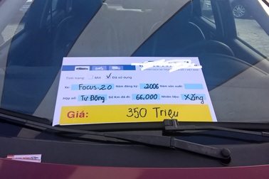 Ô tô mới giảm giá ồ ạt, dân buôn xe cũ vật vã tìm khách, đẩy xe