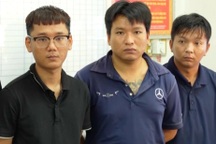 60 người mang súng, mã tấu chém tới tấp người trong quán cà phê ở TPHCM