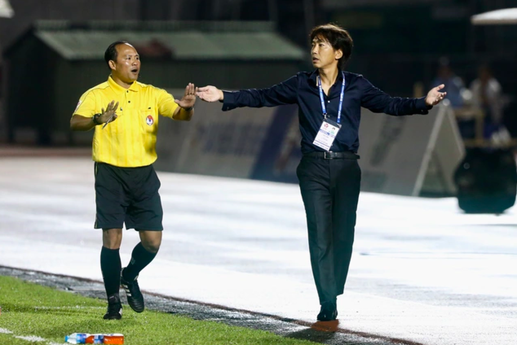 HLV Miura có thể dẫn dắt B.Bình Dương ở lượt về V-League 2022 - 1 HLV Miura có thể dẫn dắt B.Bình Dương ở lượt về V-League 2022 - 1