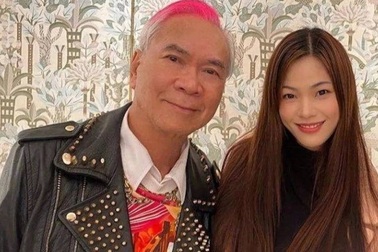 Tài tử “Tây du ký” đón bạn gái kém 40 tuổi ra tù, chuẩn bị cho hôn lễ