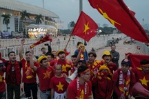 Không khí tại sân Mỹ Đình trước trận tuyển Việt Nam gặp UAE