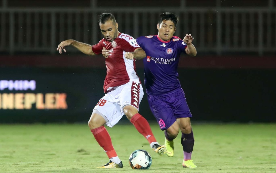 Công Phượng bị khoá chặt, CLB TPHCM thất thủ trước Sài Gòn FC - 5 Công Phượng bị khoá chặt, CLB TPHCM thất thủ trước Sài Gòn FC - 5