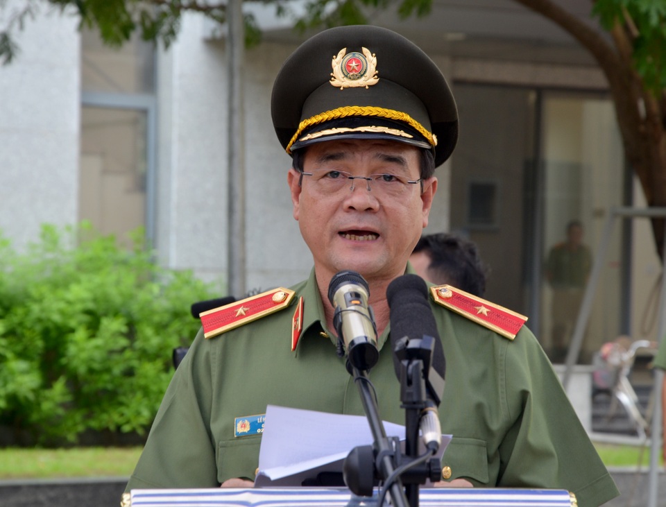 Giám đốc Công an TPHCM “đặt hàng” công an 24 quận, huyện trấn áp tội phạm - 2 Giám đốc Công an TPHCM “đặt hàng” công an 24 quận, huyện trấn áp tội phạm - 2