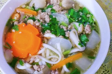 Vụ 74 trẻ nghi ngộ độc: Trường tự lấy mẫu thức ăn, sau đó phường mới biết