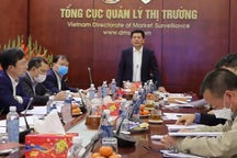 "Đóng cửa hàng xăng để đi đám cưới, đám giỗ thì đóng luôn đi!"