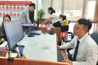 Bổ sung nhân sự công nghệ thông tin về xã, phường hỗ trợ thủ tục hành chính