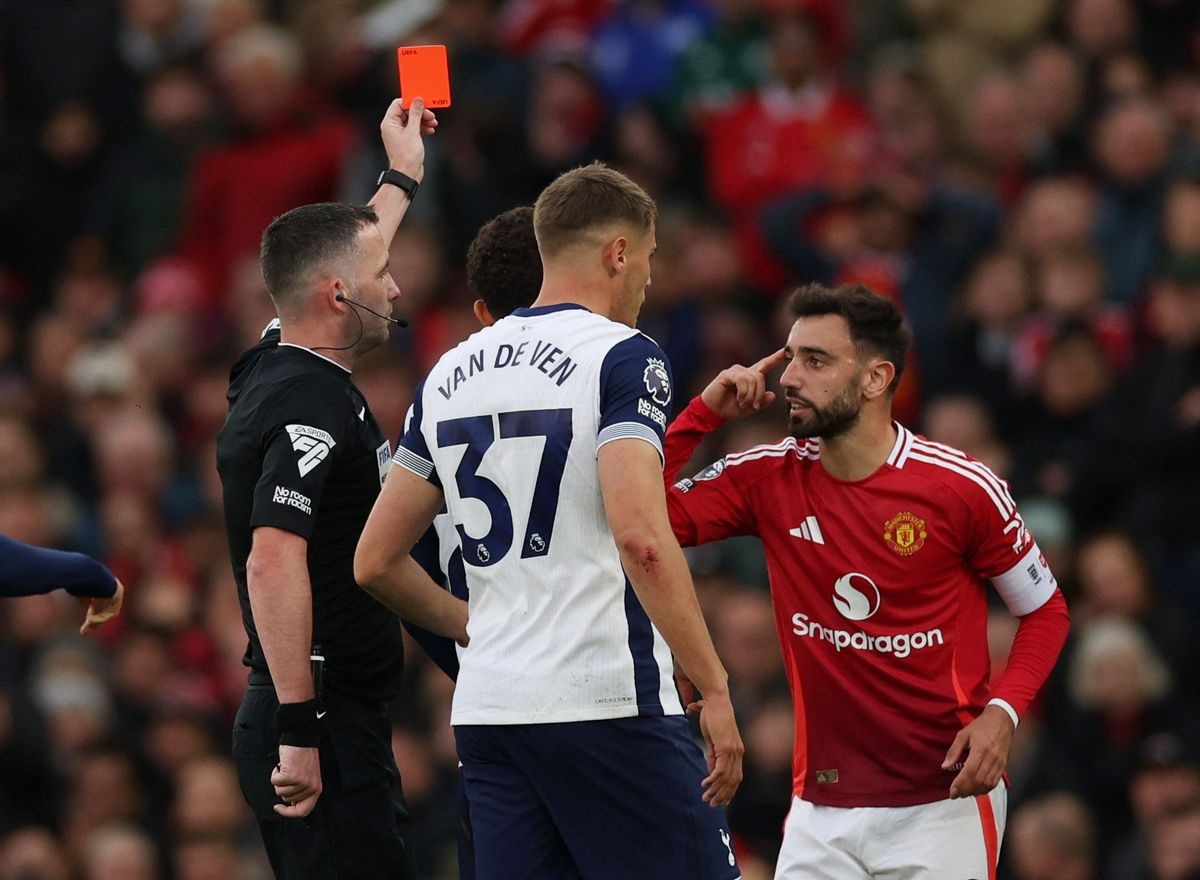 Man Utd kháng cáo thành công, Fernandes thoát án treo giò - 1