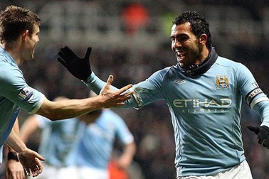 Những khoảnh khắc ấn tượng vòng 19 Premier League