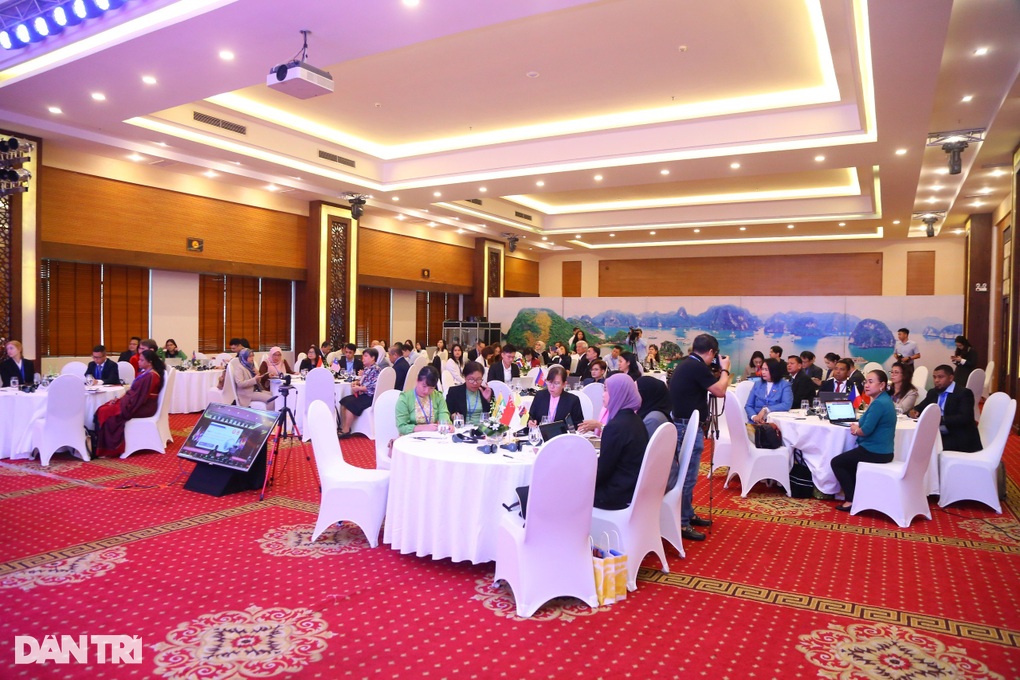 Xây dựng cộng đồng ASEAN tự cường, bao trùm, không bỏ ai lại phía sau - 1 Xây dựng cộng đồng ASEAN tự cường, bao trùm, không bỏ ai lại phía sau - 1