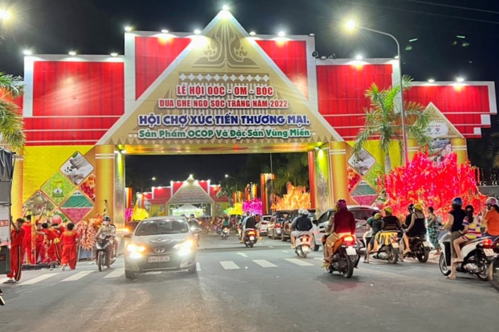 Về Sóc Trăng thưởng thức ẩm thực, vui lễ Oóc Om Bóc của đồng bào Khmer - 1