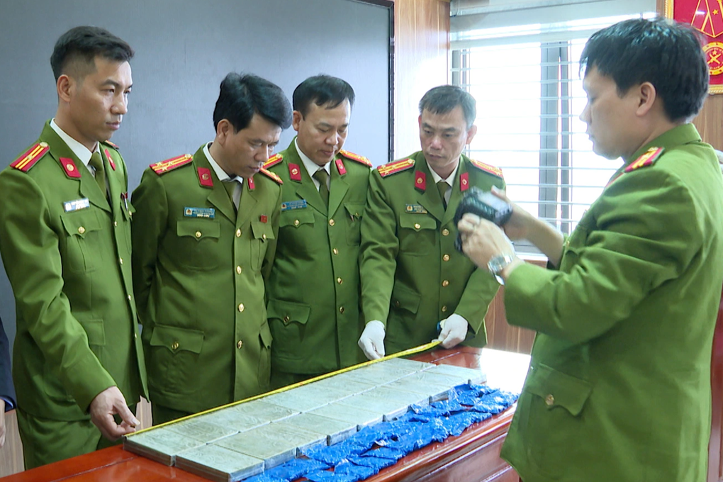 Mật phục phá vụ buôn ma túy khủng từ Nghệ An ra Hà Nội - 2