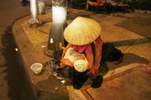 TPHCM chủ trương “không cho tiền người xin ăn”
