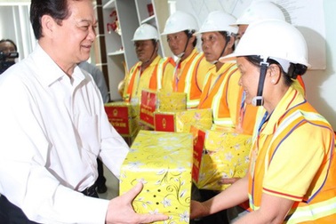 Thủ tướng chúc Tết tại Công ty Xử lý chất thải rắn VWS