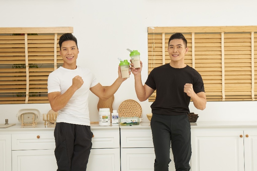 Quốc Cơ - Quốc Nghiệp: Khi ta khỏe, không gì là không thể - 2 Quốc Cơ - Quốc Nghiệp: Khi ta khỏe, không gì là không thể - 2